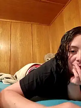 YoungLiisaxx  live sex cam