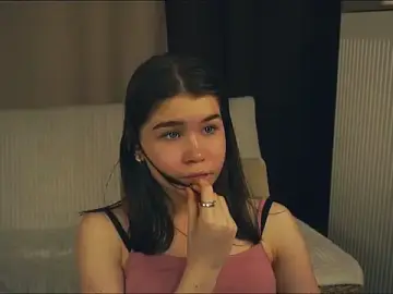 ZulaRattan  live sex cam