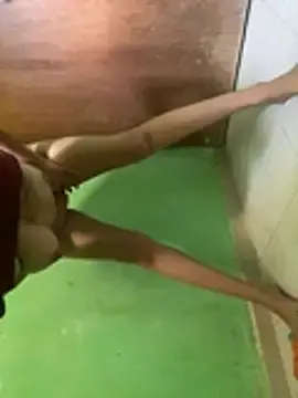 Bananaaauwu  live sex cam