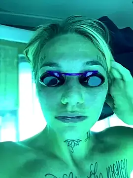 Chloetease  live sex cam