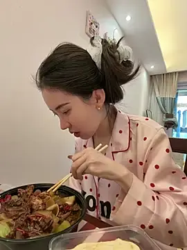 Gigi_UwU_  live sex cam