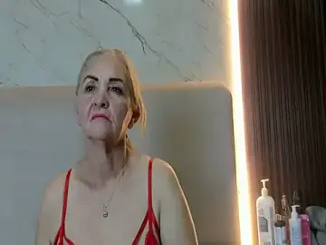 Queenstarhy  live sex cam