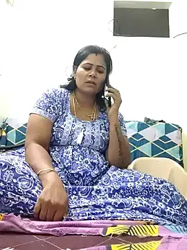 Tamilaruvi  live sex cam