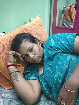 Tamilaruvi  live sex cam
