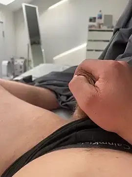 Andre25718  live sex cam