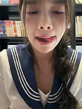 Fire-18  live sex cam