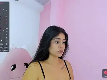 Kylie_vega1  live sex cam