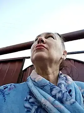 Lindaledi2  live sex cam