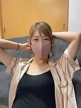 Usako_2025  live sex cam