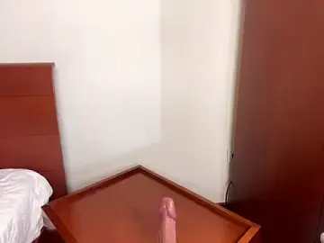 Mel_Lisboa888  live sex cam