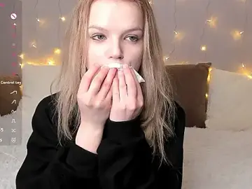 MicheleHonas  live sex cam