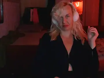 Ravelynni  live sex cam