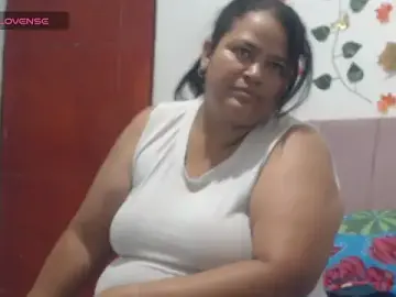 Regina_victoria  live sex cam
