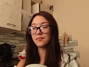 TranquilityPleasure  live sex cam