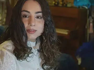 VanessaDoyle  live sex cam