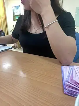 _Alina_98  live sex cam