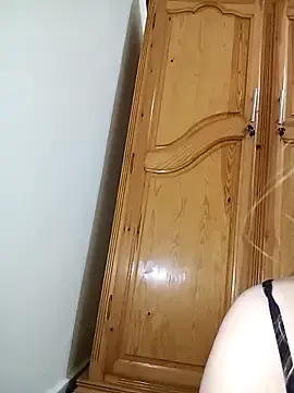 Indilasixeey  live sex cam