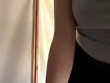 JolynNelles  live sex cam