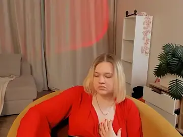 KeenaFigg  live sex cam