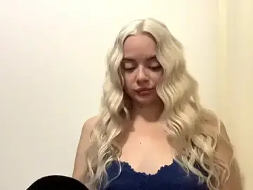 NakitaSavely  live sex cam