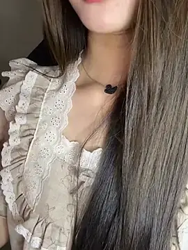 Yiyina_17  live sex cam