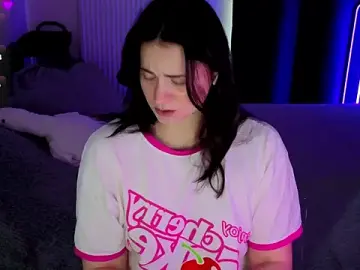 Missy3kissy  live sex cam