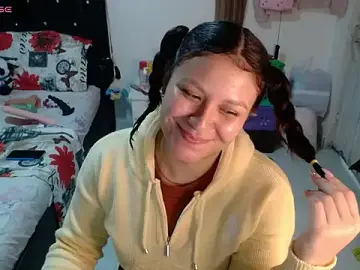 Soniafuckboobs  live sex cam