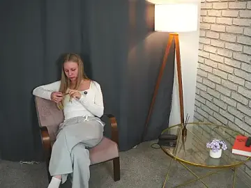 AlbertinaIenco  live sex cam