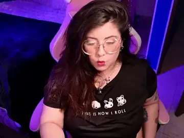 Azamy-12  live sex cam