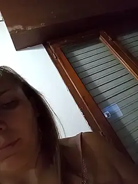 Camilitaa33  live sex cam
