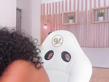 Reshi_hevss  live sex cam