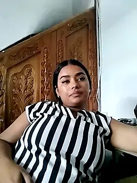 Dakotajhonsson  live sex cam