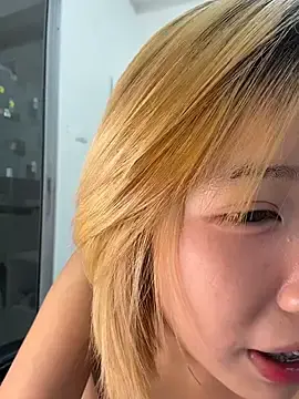 Callmewawa  live sex cam