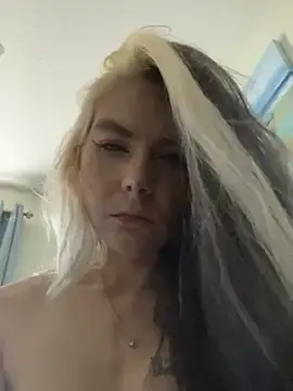 Hsweetbabysmitty  live sex cam