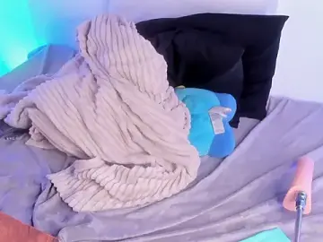 Lucky-leah  live sex cam