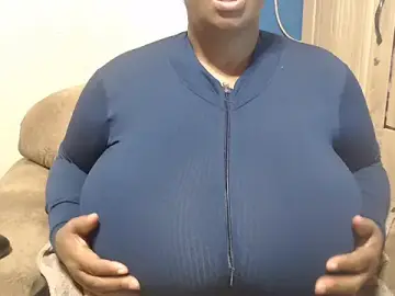 CUTEFIRMMELONSS  live sex cam