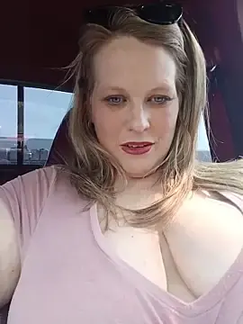 Cumonkatie  live sex cam