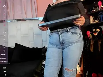 LiaTaylorr  live sex cam
