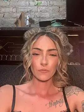 SerenityBabe  live sex cam
