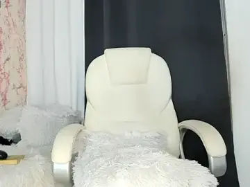 UrNewFantasy  live sex cam