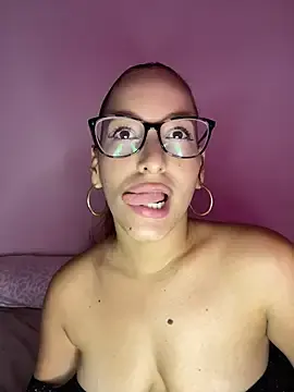 Agnescrusz  live sex cam