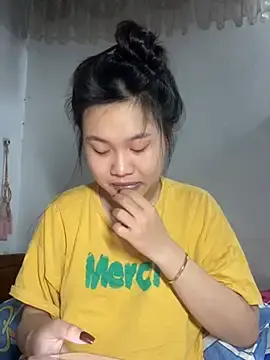 Almira6868  live sex cam