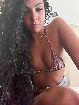 MiaFuego777  live sex cam