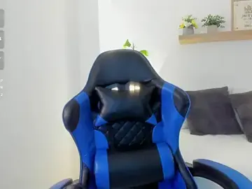 Bella_99_  live sex cam