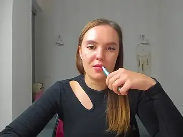 EmmaNorman  live sex cam