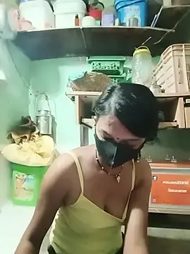 HOTPOOJAJI  live sex cam