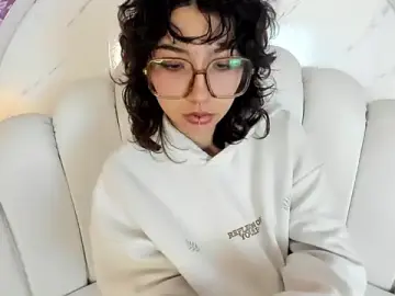 Kore_Springg  live sex cam