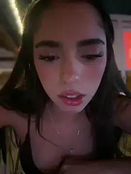 Manu_white  live sex cam