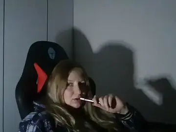 PoliHolly  live sex cam
