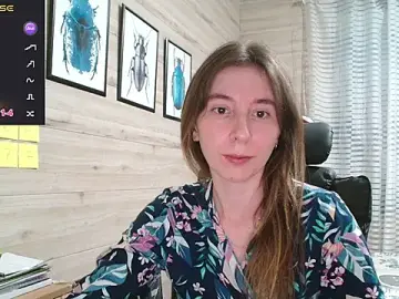 Wowpornoo  live sex cam